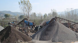 破碎機(jī)一個(gè)小時(shí)多少我們需要每小時(shí)噸左右的機(jī)器需要